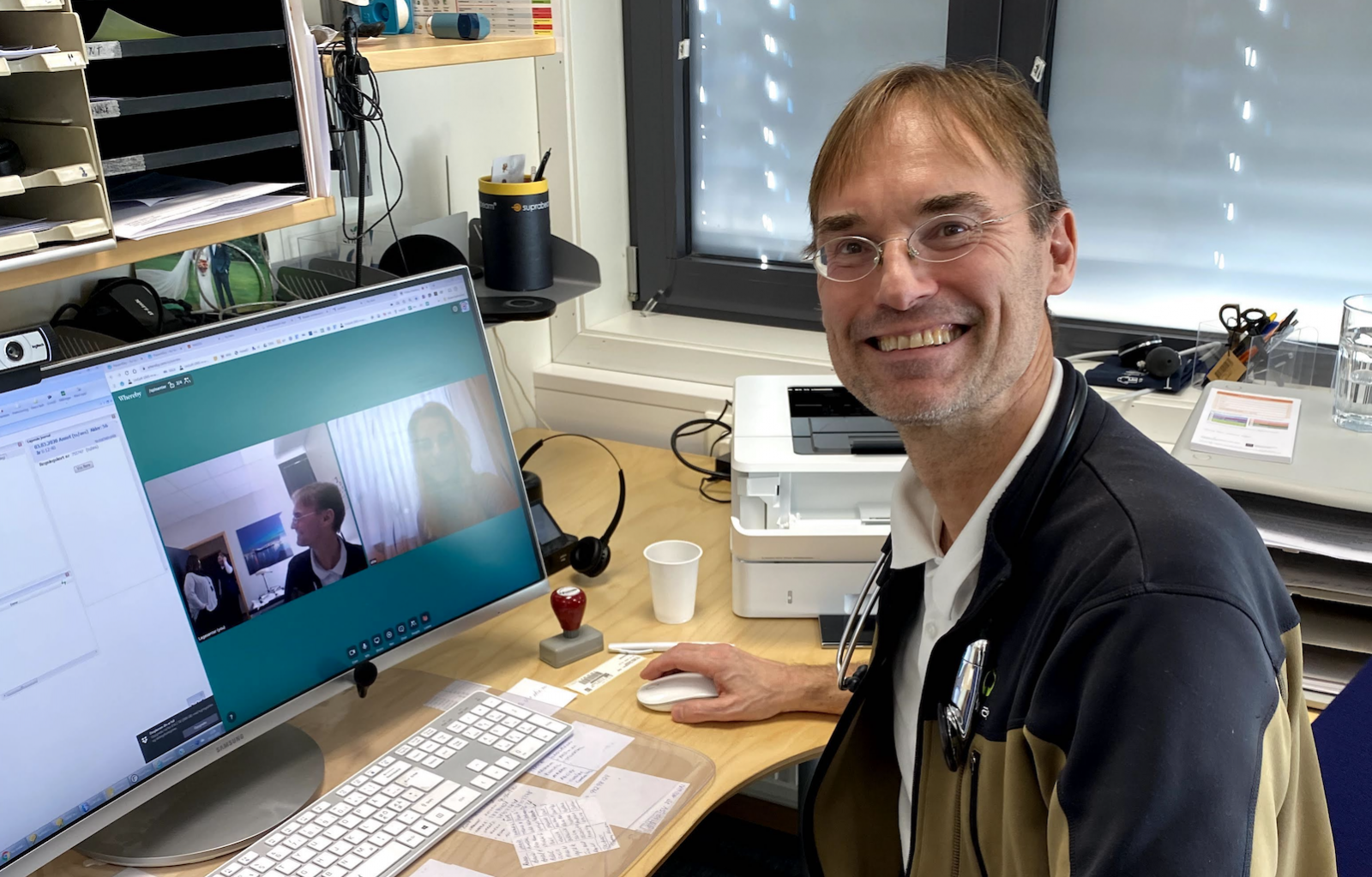 Aleksander Sandnes med videokonusltasjon ©Cato B. Ellingsen 