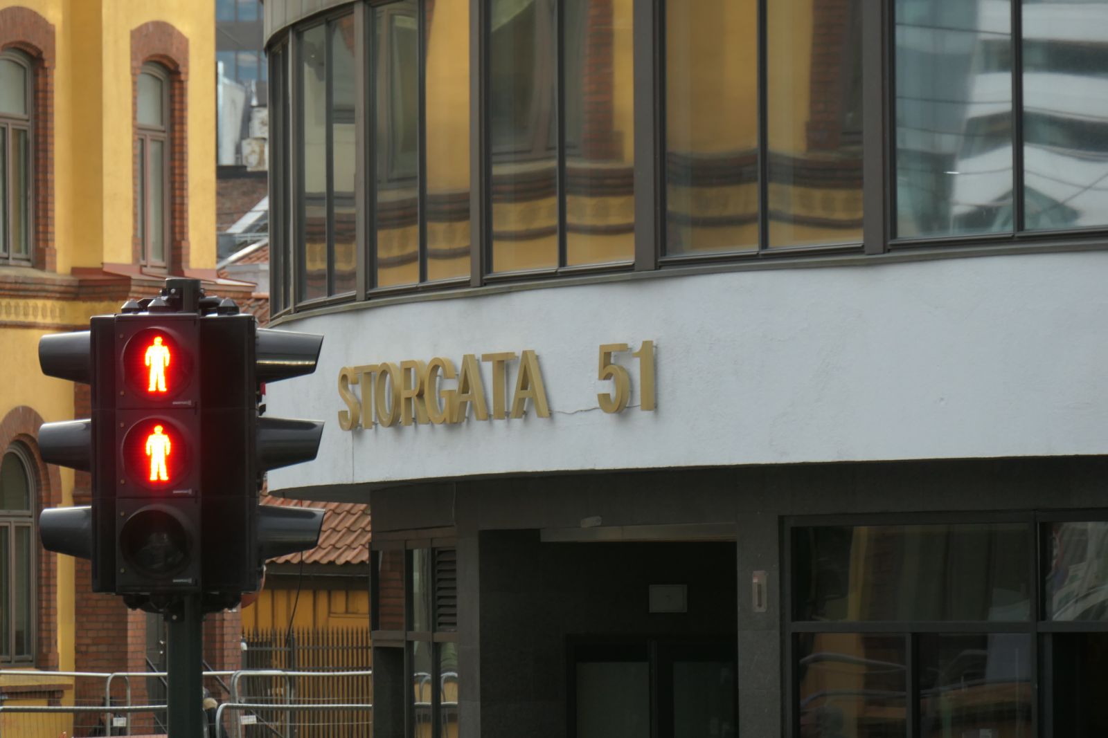 Bilde utenfor lokalene til Velferdsetaten Copyright NAKU